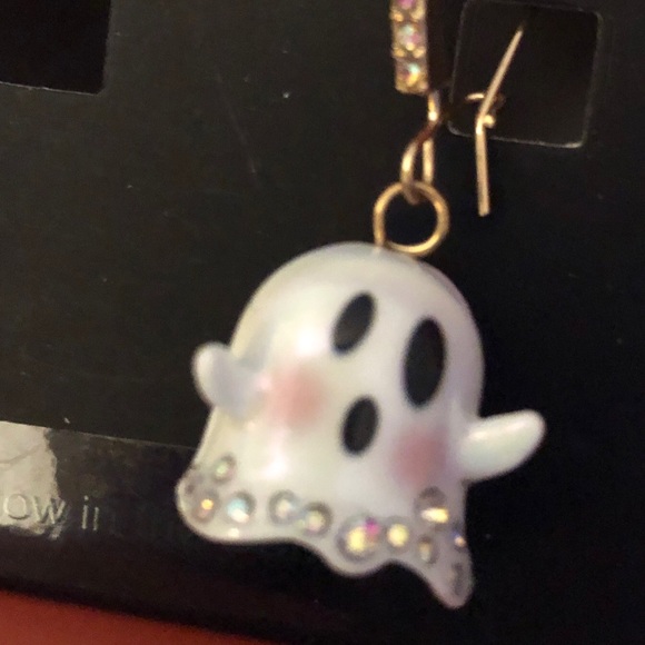 Betsey Johnson Gold Tone Iridescent White Glow In The Dark Ghost Drop Earrings - Picture 6 of 12